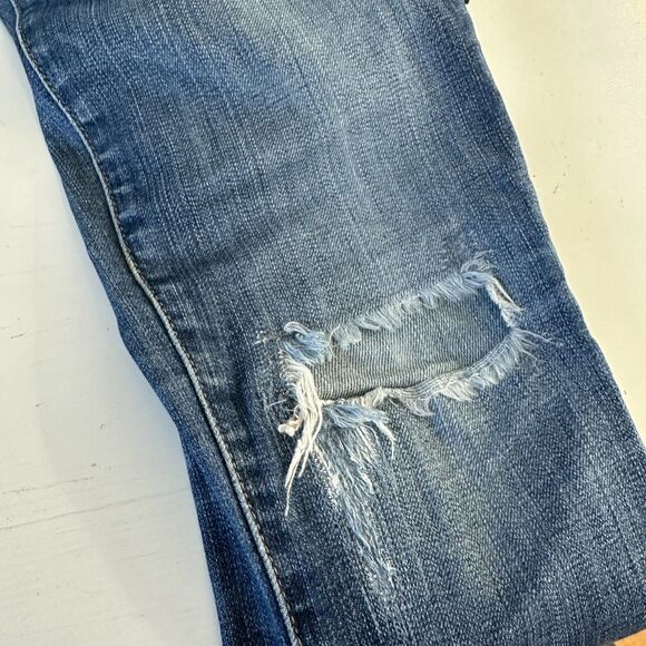 Revolve AG Flyaway The Stilt Cigarette Roll-Up Medium Wash Distressed Jean 27 - Picture 7 of 11